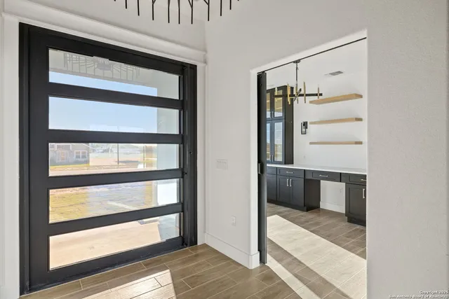 $650,000 | 179 Hidden Ranch Lane, Floresville, TX 78114