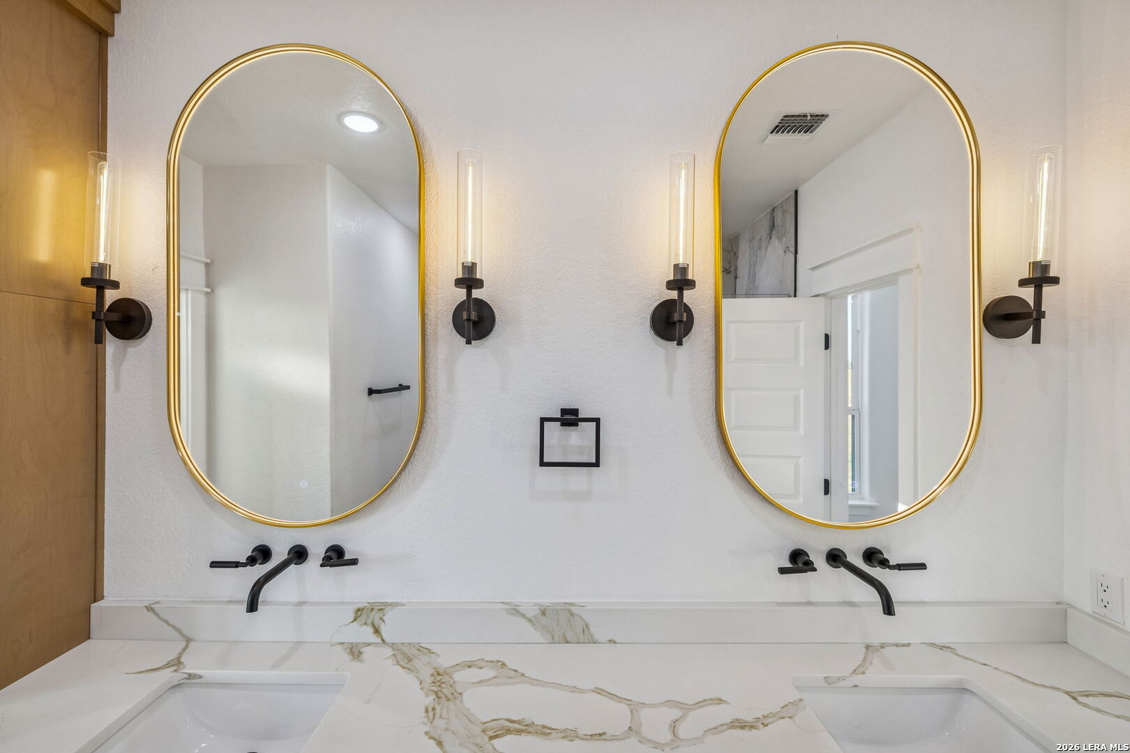 179 Hidden Ranch Court Floresville, TX 78114 - Photo 23 of 32