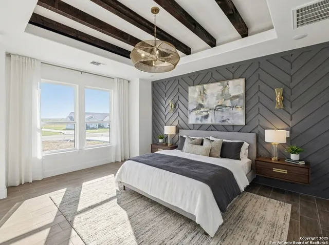 $650,000 | 179 Hidden Ranch Lane, Floresville, TX 78114