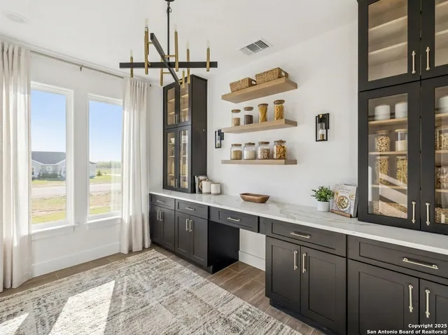 $650,000 | 179 Hidden Ranch Lane, Floresville, TX 78114