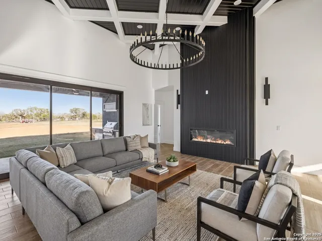 $650,000 | 179 Hidden Ranch Lane, Floresville, TX 78114