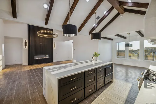 $650,000 | 179 Hidden Ranch Lane, Floresville, TX 78114