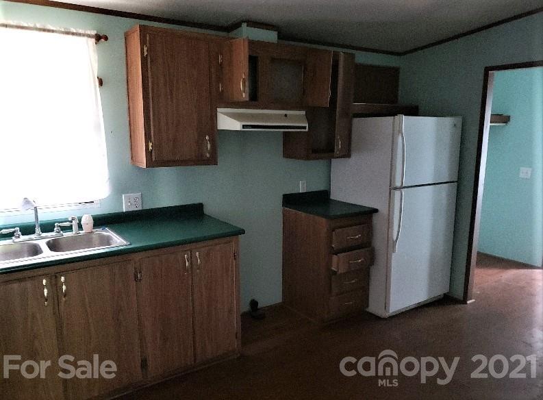 330 Falconview Road Lincolnton, NC 28092 - Photo 3 of 13 Gallery Image 3