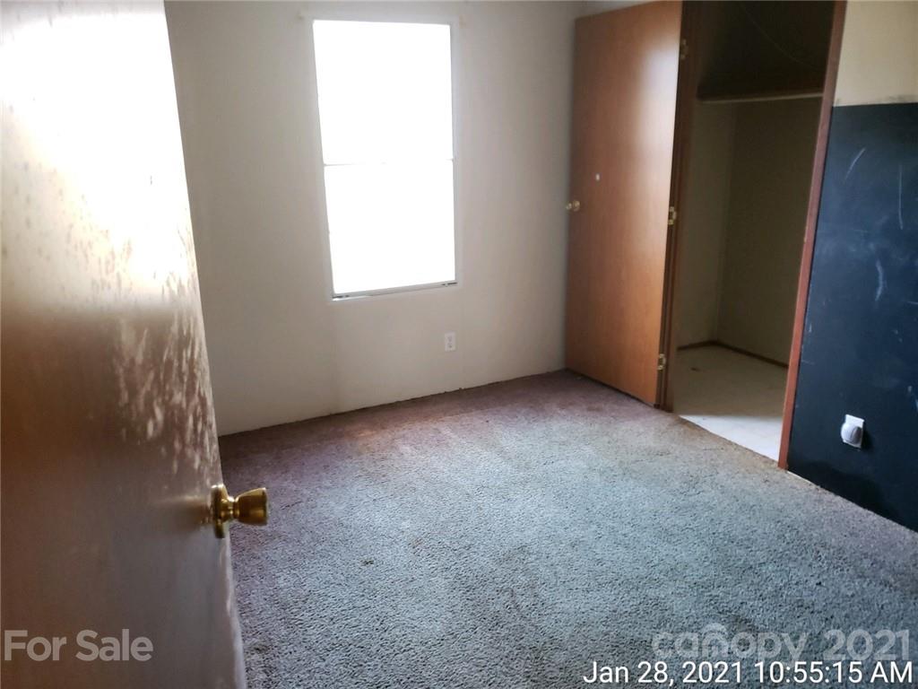 330 Falconview Road Lincolnton, NC 28092 - Photo 5 of 13 Gallery Image 5