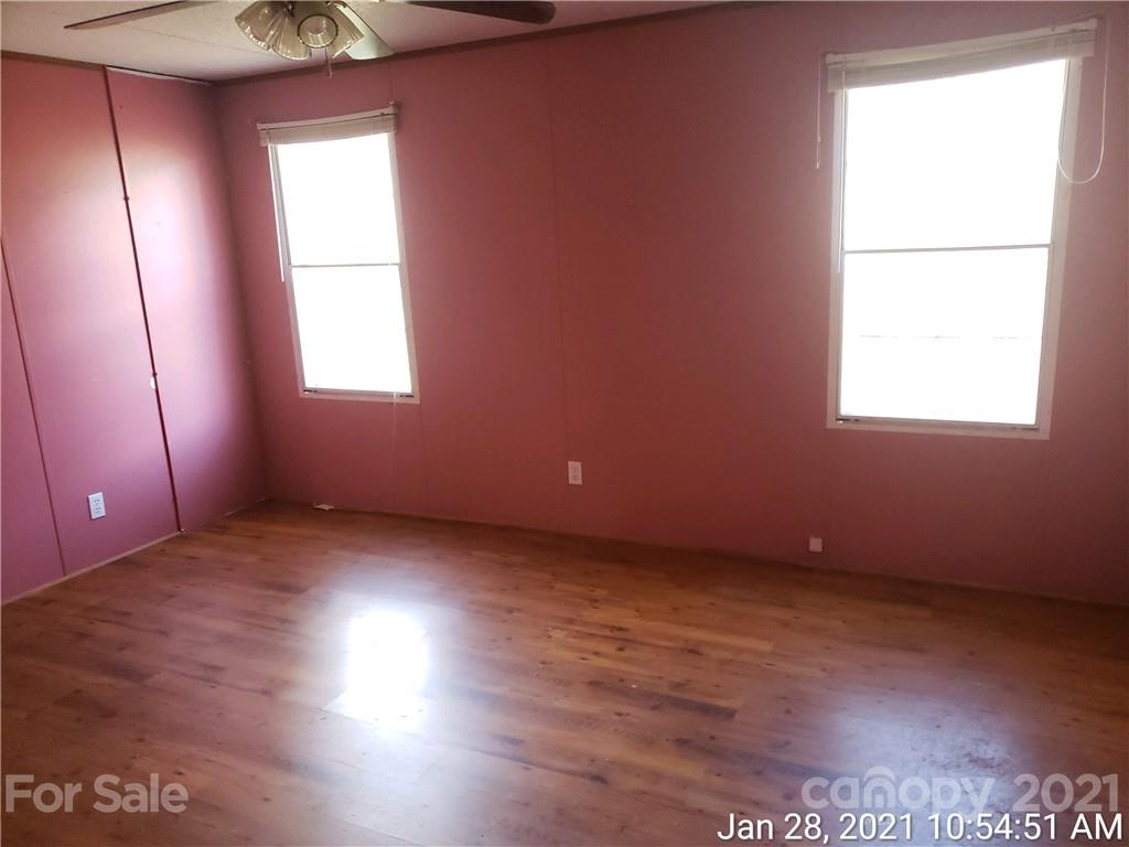 330 Falconview Road Lincolnton, NC 28092 - Photo 7 of 13 Gallery Image 7