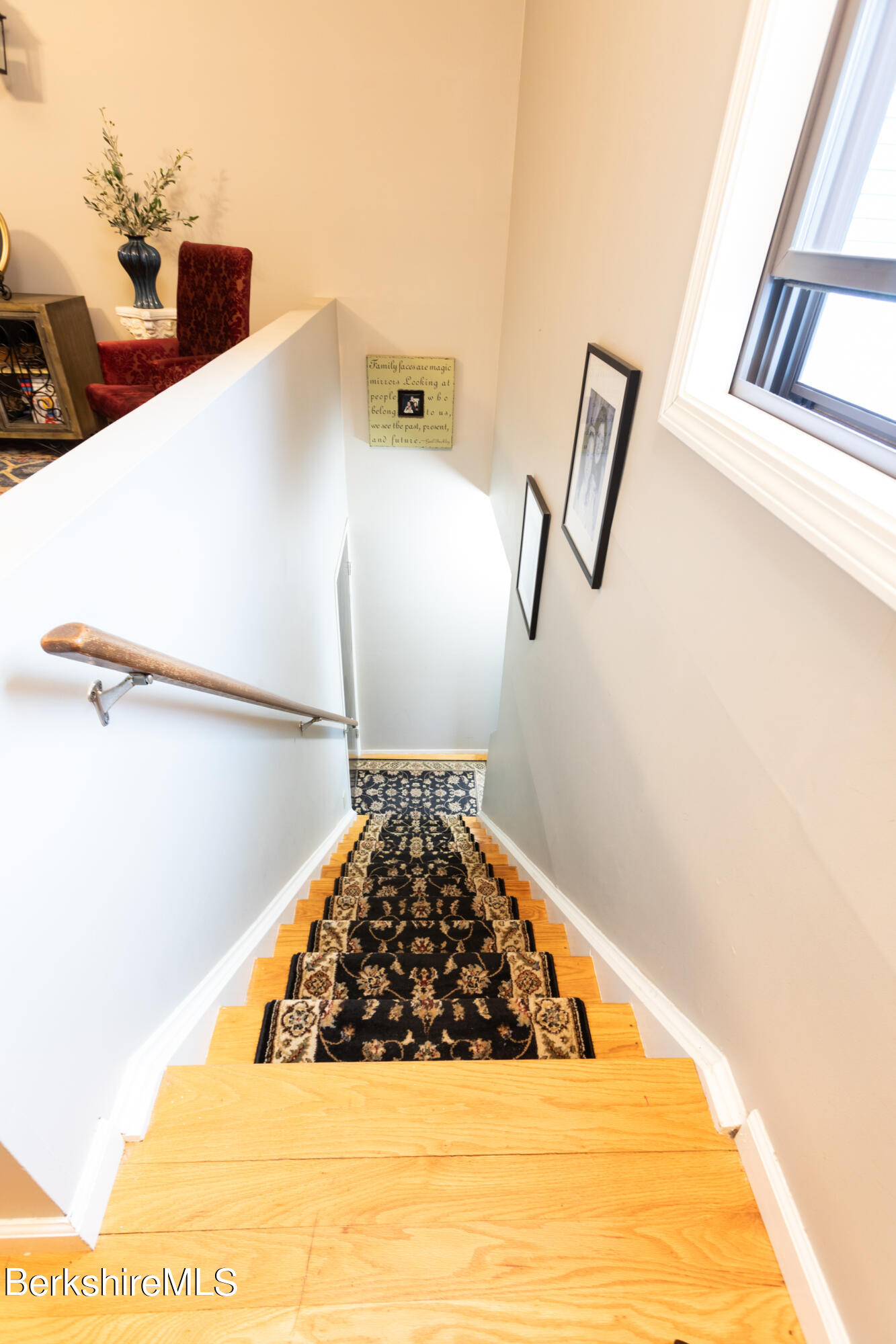 8 Rolling Hills, Unit 8 Lenox, MA 01240 - Photo 17 of 40 image-35