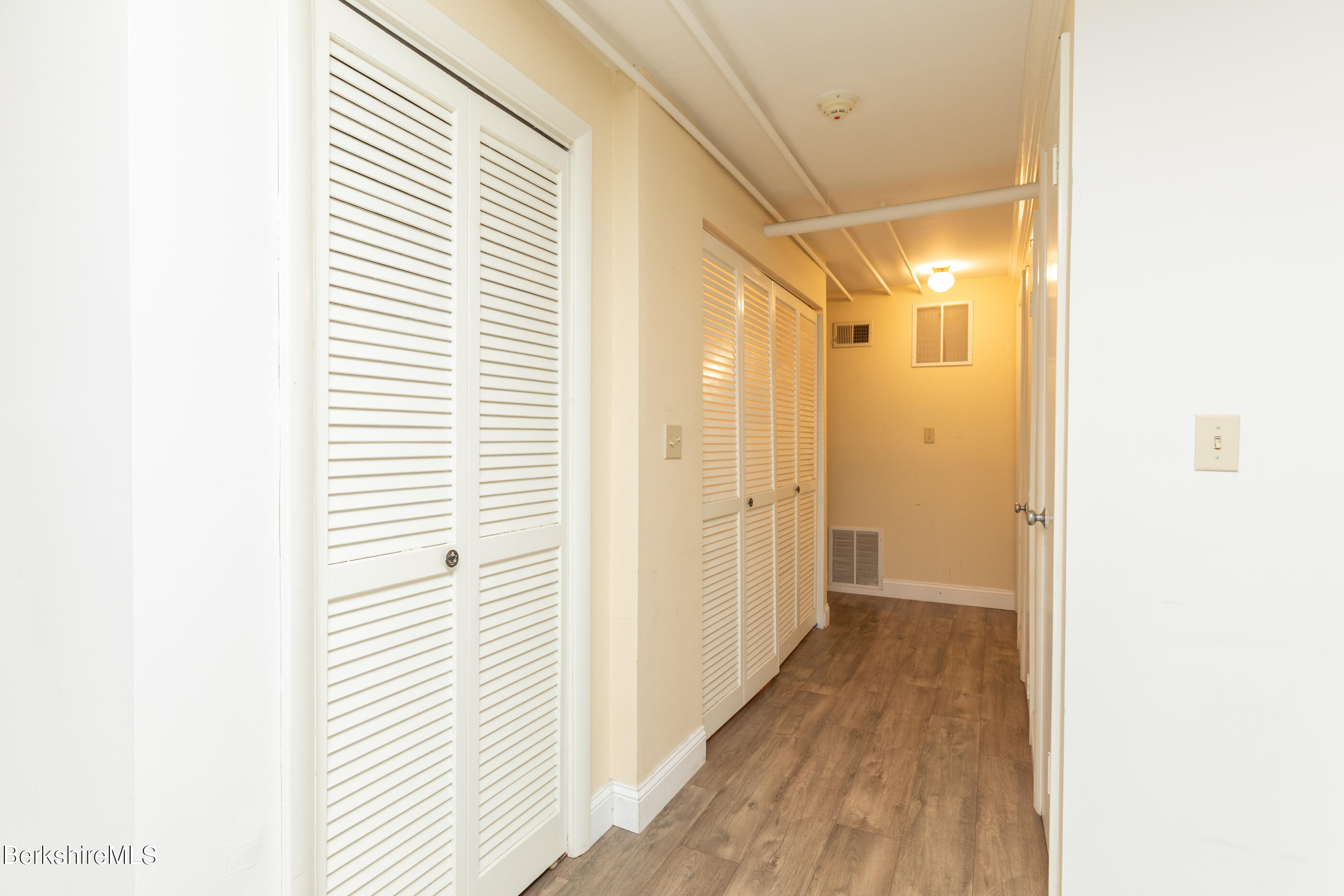 8 Rolling Hills, Unit 8 Lenox, MA 01240 - Photo 20 of 40 image-38