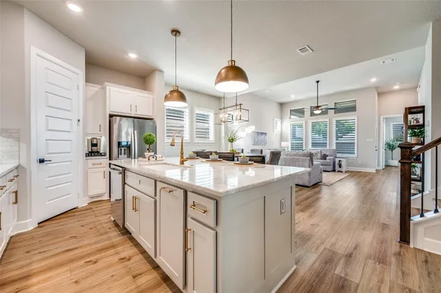 $699,900 | 6333 Hedgecoxe Road, The Colony, TX 75056