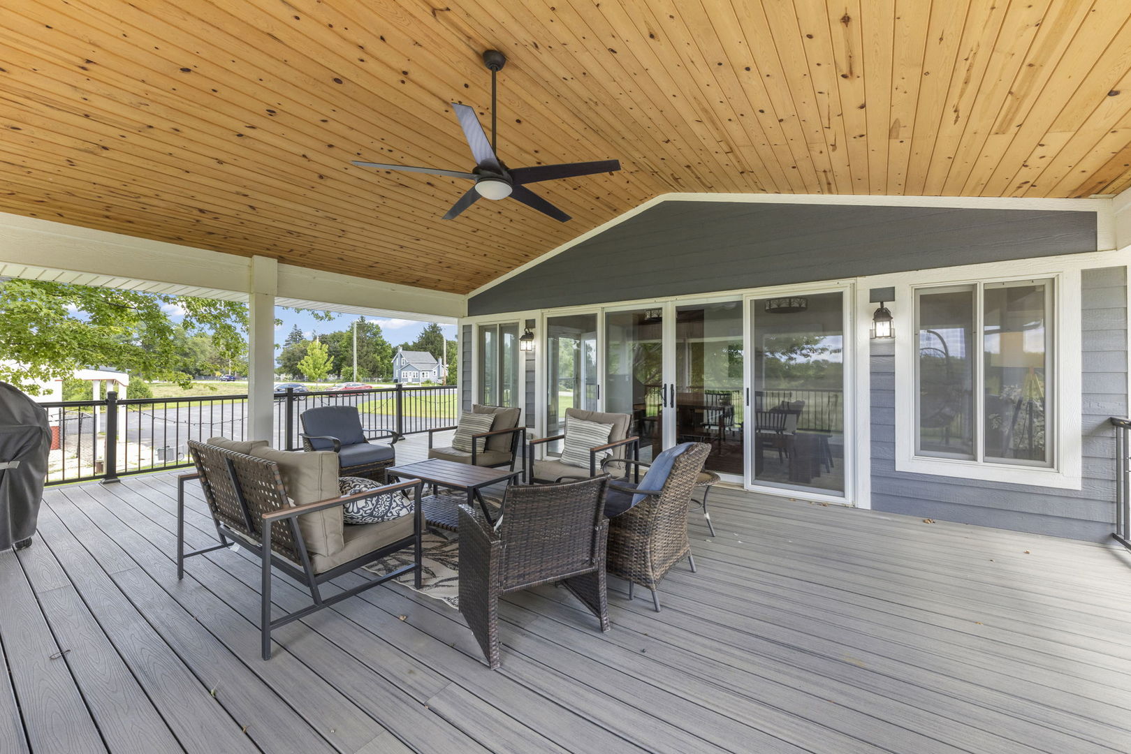 10N862 Muirhead Road Elgin, IL 60124 - Photo 30 of 47 a outdoor living space with furniture and wooden floor