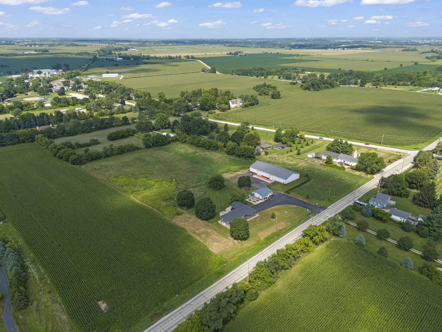 10N862 Muirhead Road Elgin, IL 60124 - Photo 34 of 47 a view of an ocean from a balcony