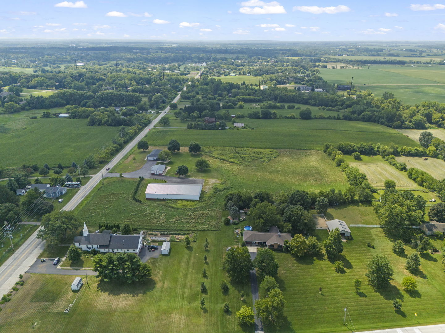 10N862 Muirhead Road Elgin, IL 60124 - Photo 39 of 47 a view of a city