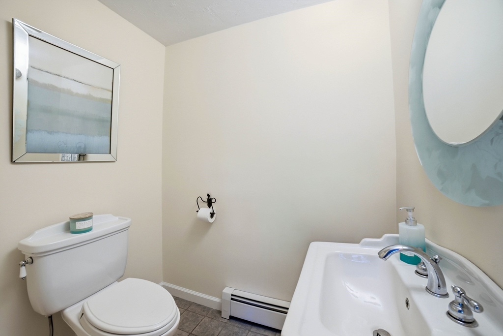 43 Carriage Hill Road Northborough, MA 01532 - Photo 12 of 35