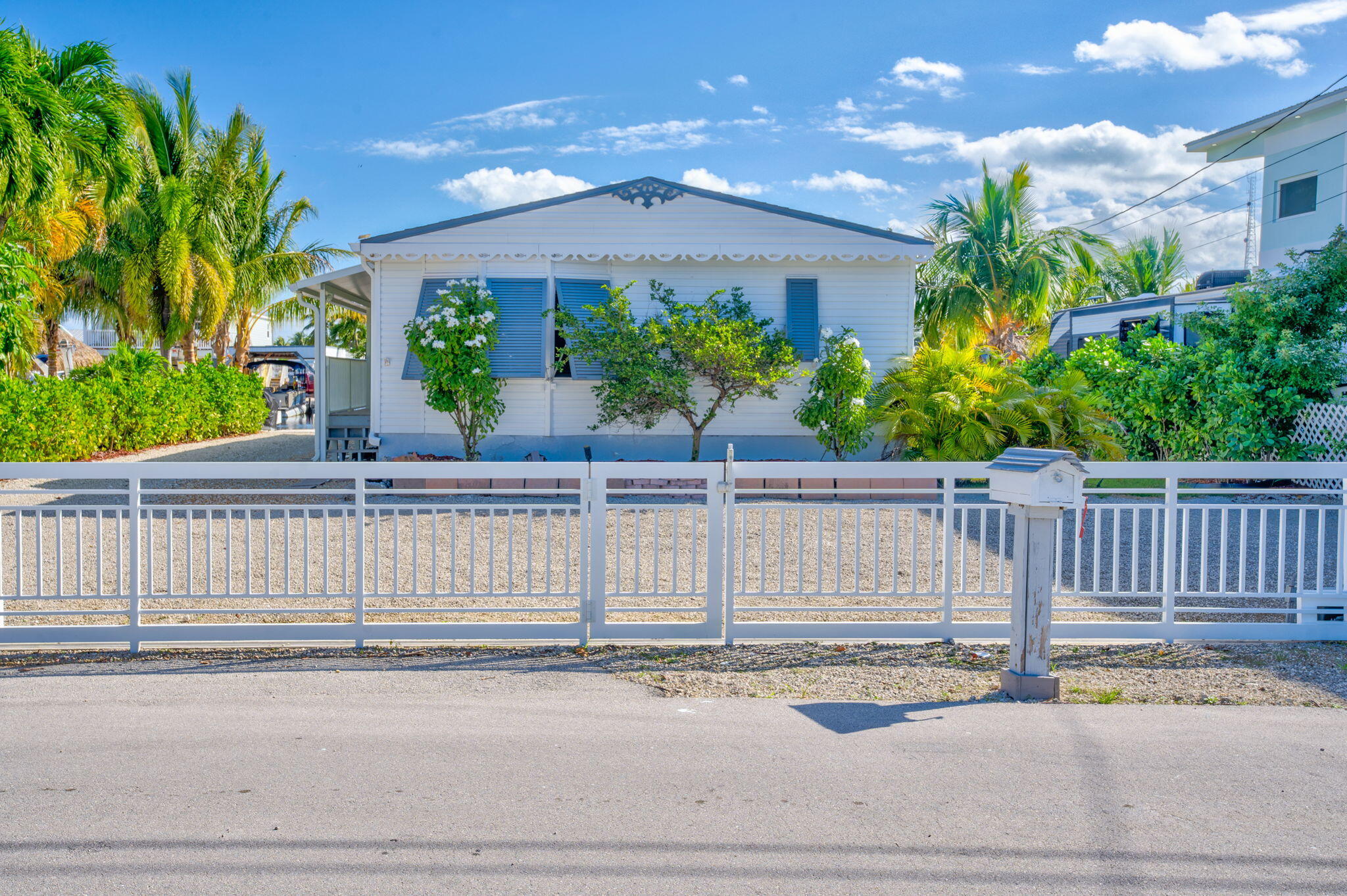 181 Grassy Road Key Largo, FL 33037 - Photo 4 of 35 32-web-or-mls-181 Grassy Rd - High Expos
