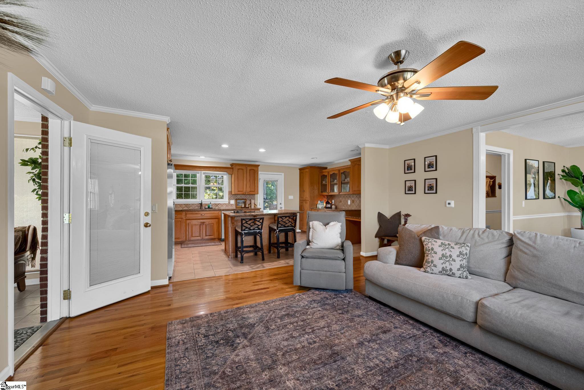 4503 Keowee Road Honea Path, SC 29654 - Photo 9 of 37 Gallery Image 9