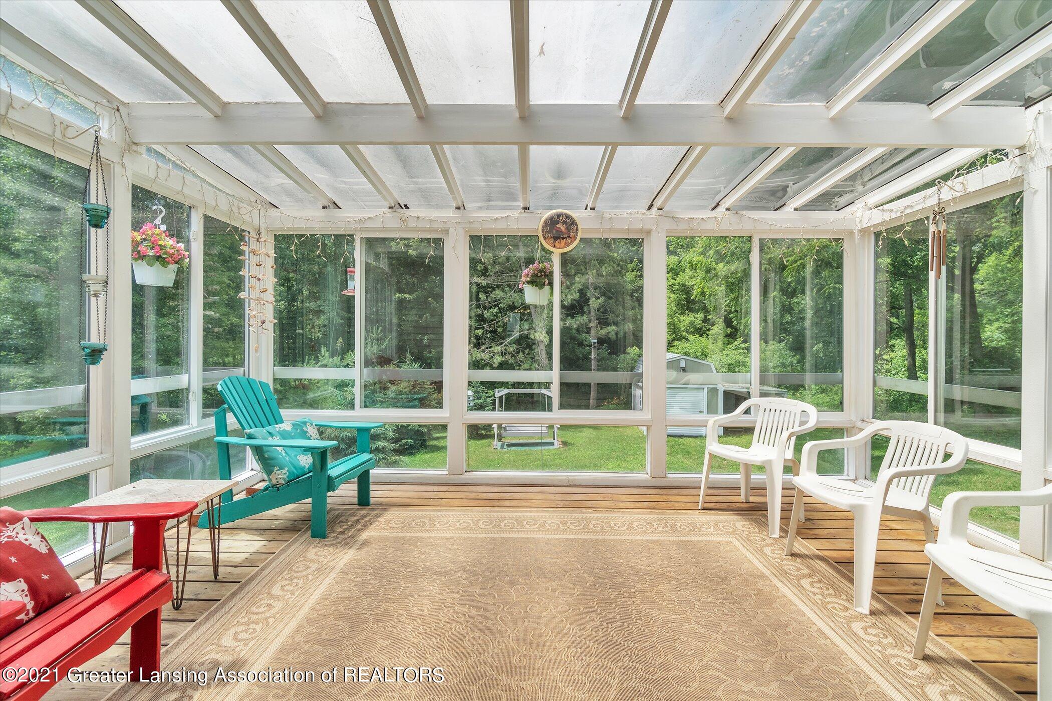 399 Walnut Street Dimondale, MI 48821 - Photo 9 of 35 16-untitled-16