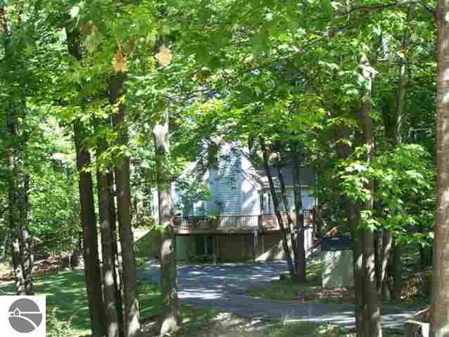 4593 Weathering Heights Road Traverse City, MI 49686 - Photo 18 of 20 1738950-17.JPG