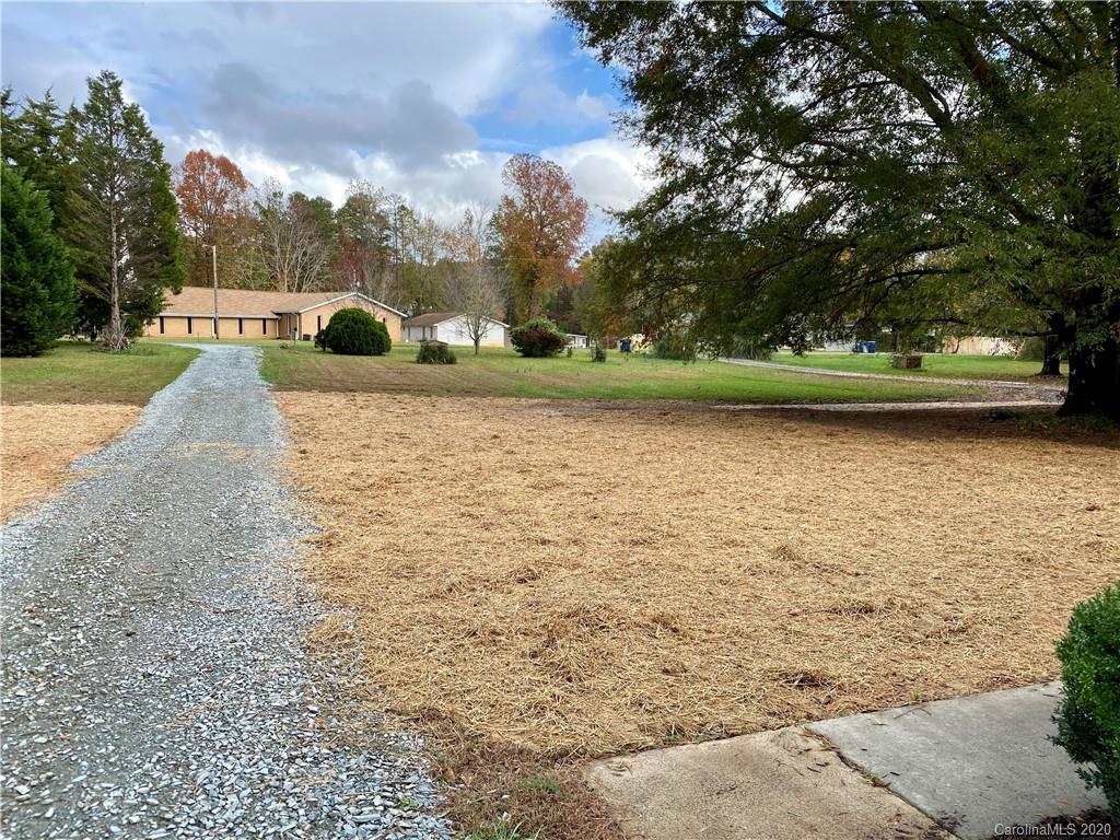 440 Maple Grove Church Road Matthews, NC 28104 - Photo 4 of 14 Gallery Image 4