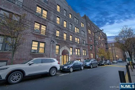 $219,995 | 527-529 34th Street, Unit C3, Union City, NJ 07087