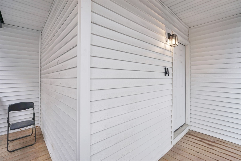 14 Adams Street Springfield, MA 01105 - Photo 15 of 37