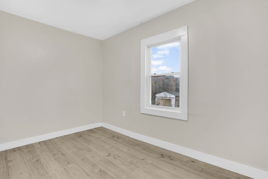 14 Adams Street Springfield, MA 01105 - Photo 30 of 37