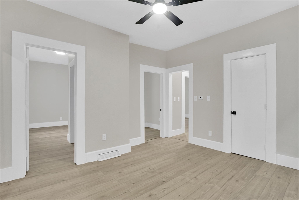 14 Adams Street Springfield, MA 01105 - Photo 4 of 37