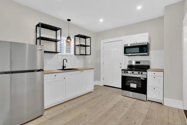 $333,000 | 14 Adams Street, Springfield, MA 01105
