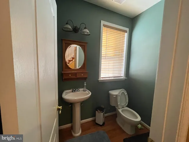 $3,699 | 43326 Columbus Street, Ashburn, VA 20147