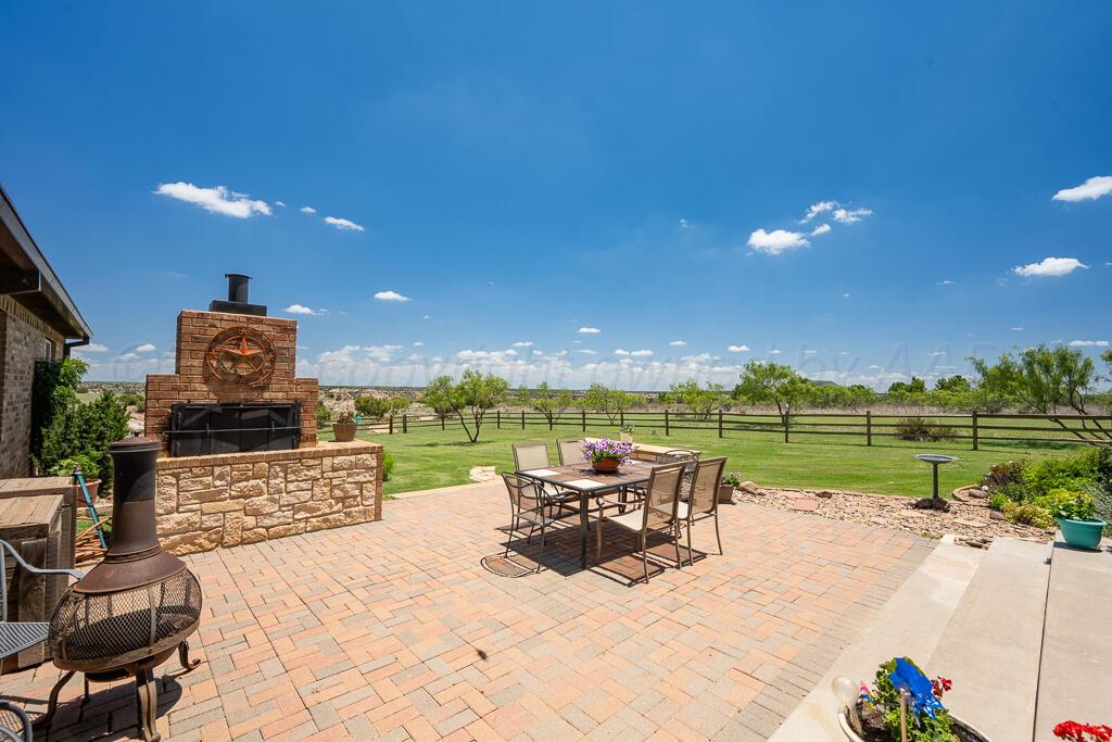 7701 Canyon Bend Road Amarillo, TX 79118 - Photo 6 of 67 backyard 1