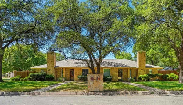 $2,350 | 4824 Darla Drive, Fort Worth, TX 76132