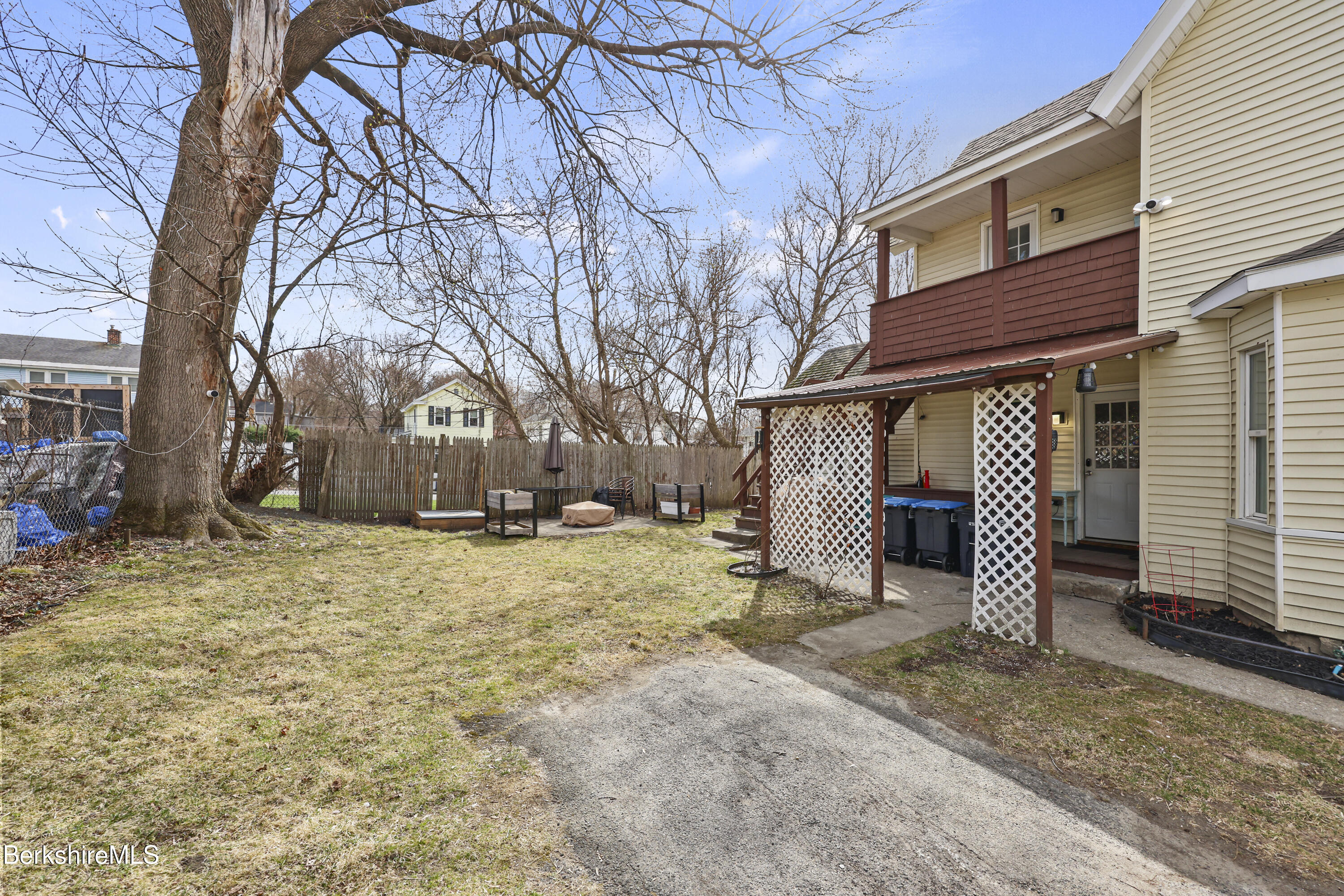 35 Prospect Street Pittsfield, MA 01201 - Photo 35 of 41 Yard