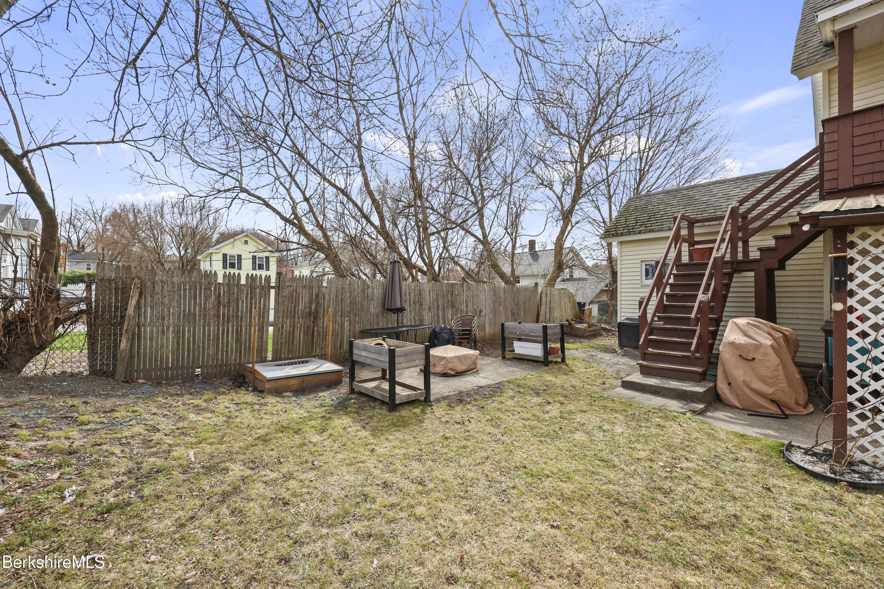 35 Prospect Street Pittsfield, MA 01201 - Photo 36 of 41 Patio