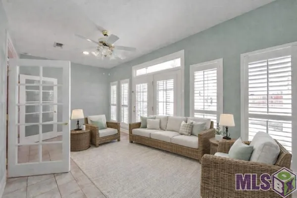 $579,000 | 212 Davis Drive, Thibodaux, LA 70301