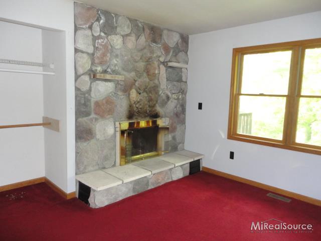 7015 Kilburn Road Jeddo, MI 48032 - Photo 18 of 26 31150630-17.JPG