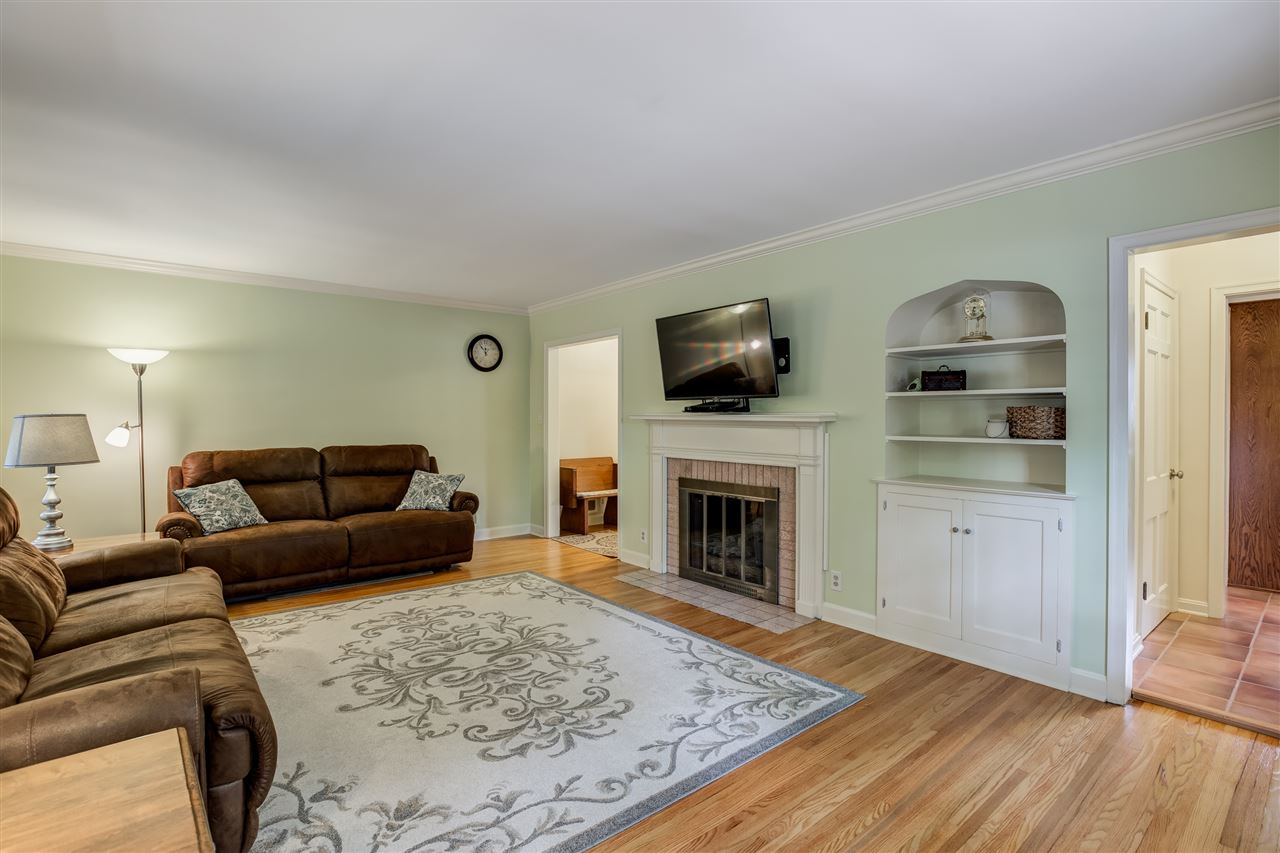 4015 Stringtown Road Evansville, IN 47711 - Photo 2 of 32 Gallery Image 2