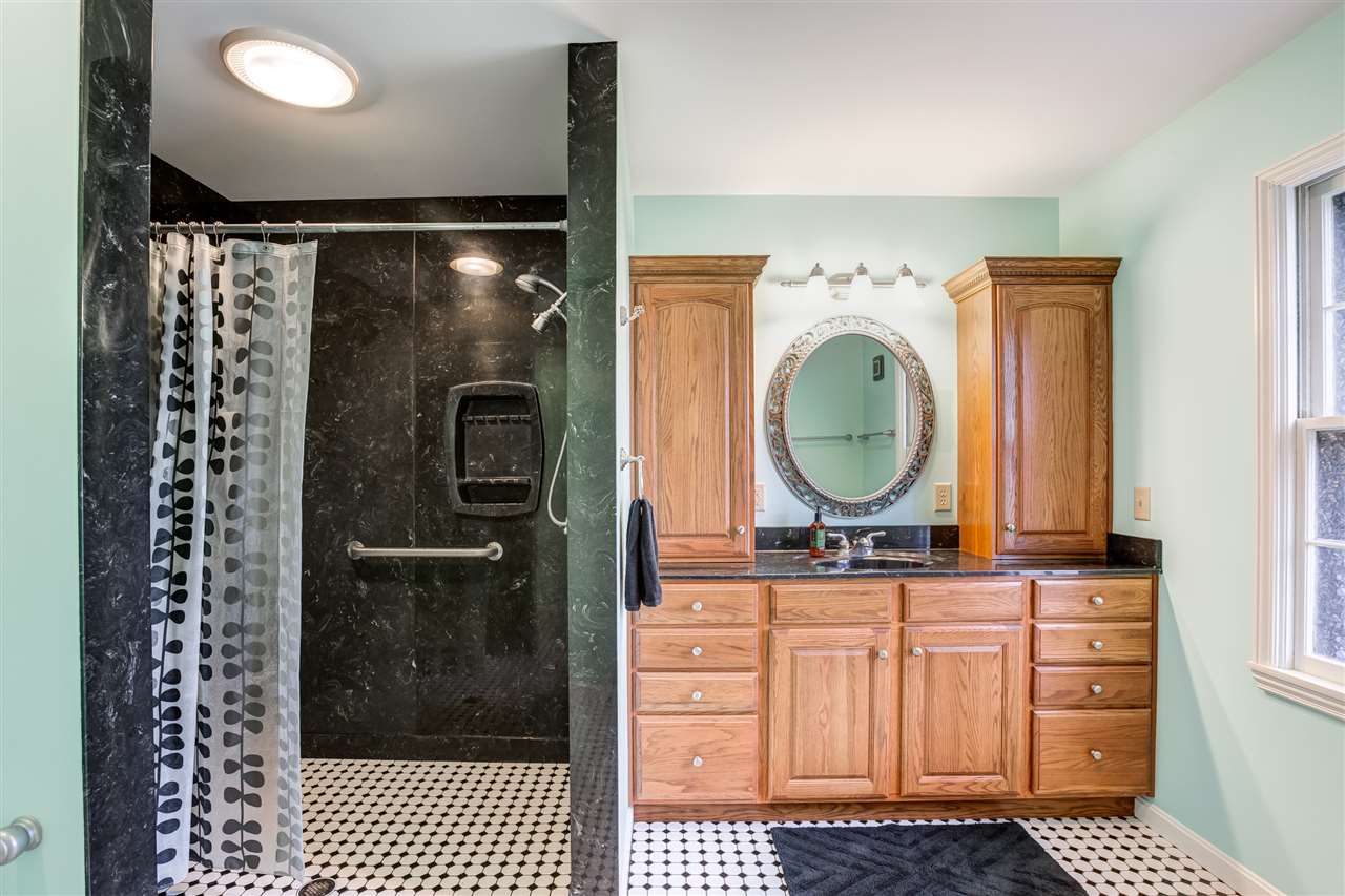 4015 Stringtown Road Evansville, IN 47711 - Photo 11 of 32 Gallery Image 11