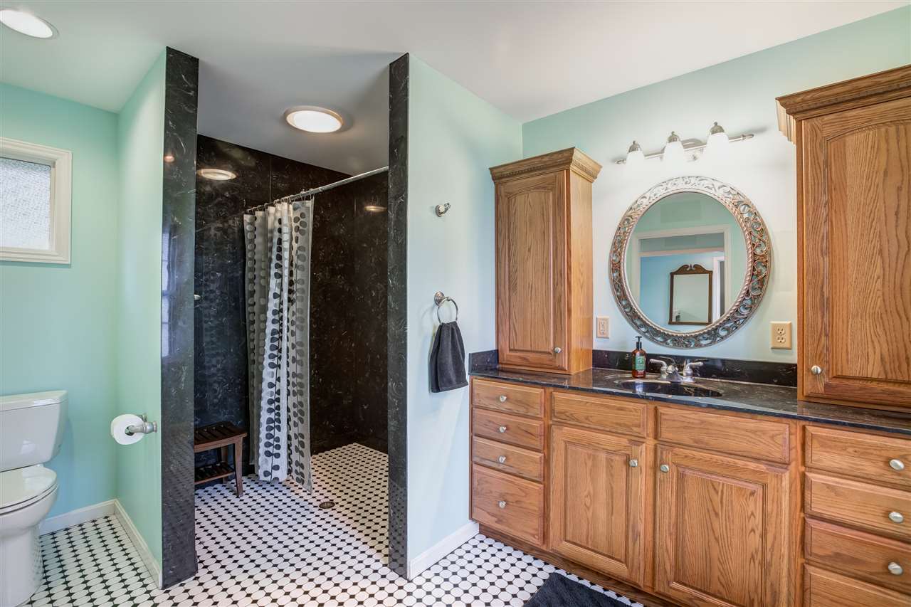4015 Stringtown Road Evansville, IN 47711 - Photo 10 of 32 Gallery Image 10