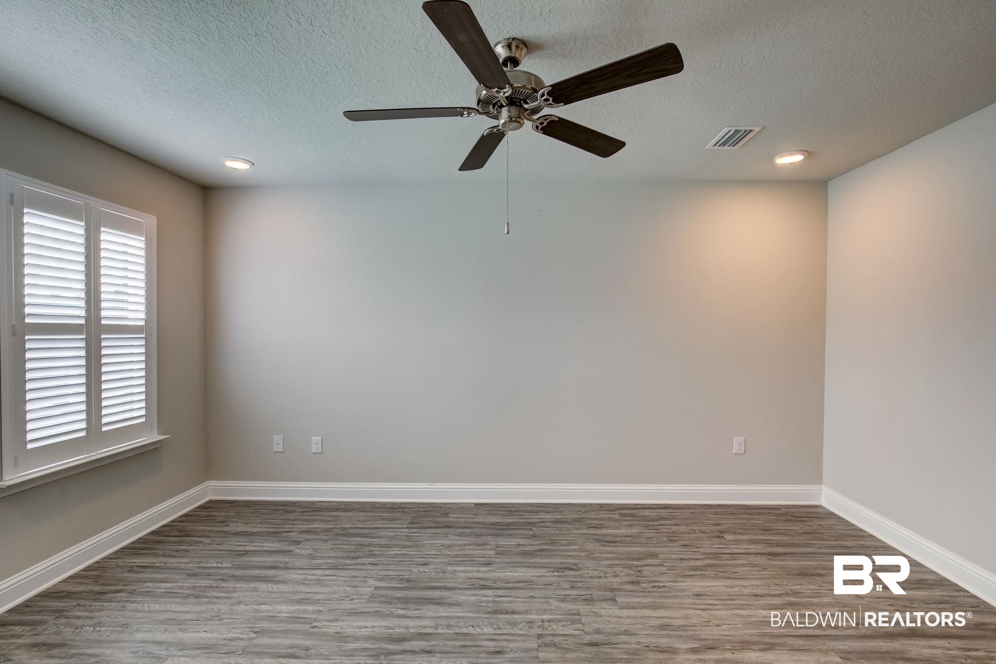 6775 Spaniel Drive Daphne, AL 36527 - Photo 14 of 40 Primary Suite