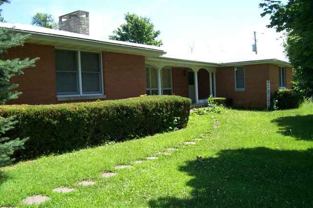 23161 North Taylor Road Canton, IL 61520 - Photo 1 of 13 Gallery Image 1