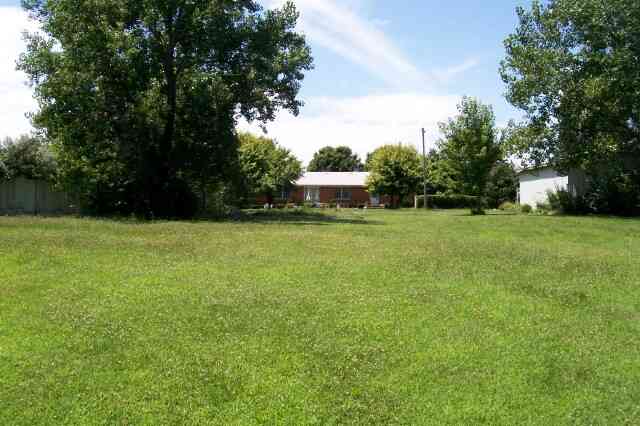 23161 North Taylor Road Canton, IL 61520 - Photo 13 of 13 Gallery Image 13