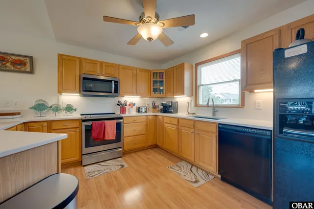 $859,000 | 316 Wax Myrtle Trail, Southern Shores, NC 27949