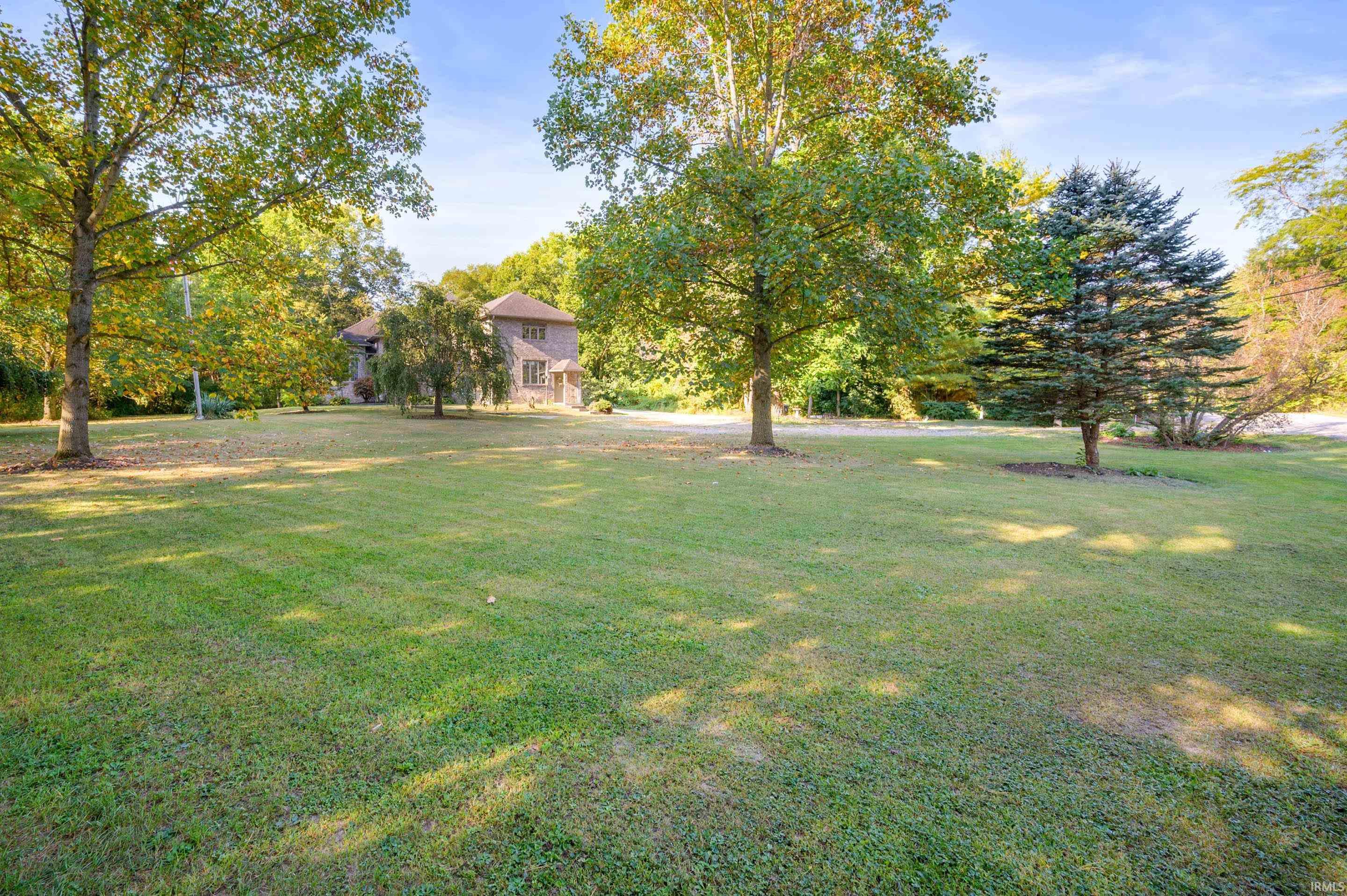 11817 East Edgewater Road Albany, IN 47320 - Photo 2 of 34