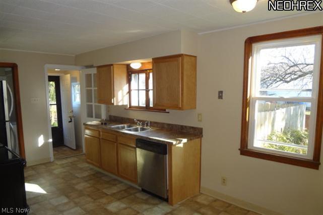 6617 Crossview Road Independence, OH 44131 - Photo 4 of 14 Gallery Image 4
