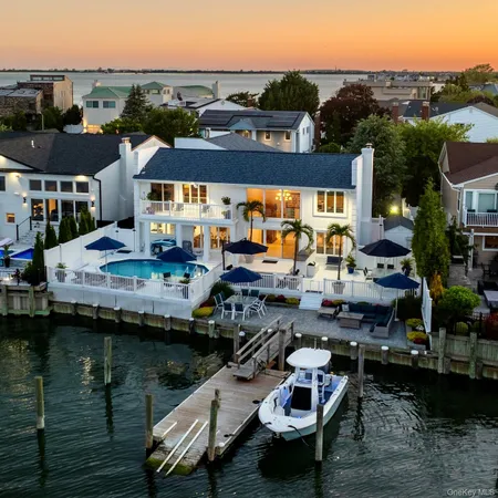 $2,499,000 | 3367 Jason Court, Bellmore, NY 11710