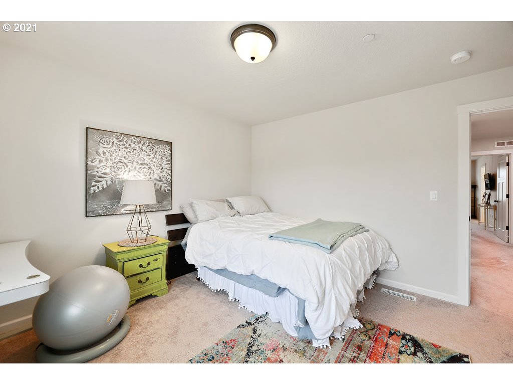 3554 Northeast Sitka Drive Camas, WA 98607 - Photo 24 of 29