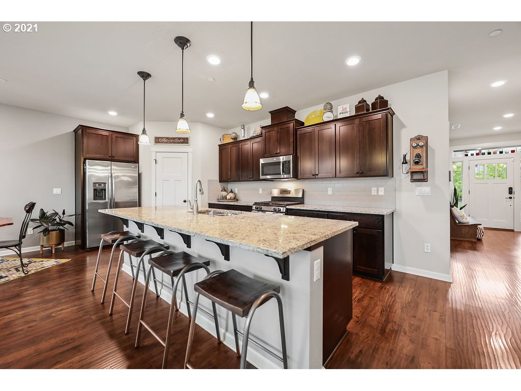 3554 Northeast Sitka Drive Camas, WA 98607 - Photo 6 of 29