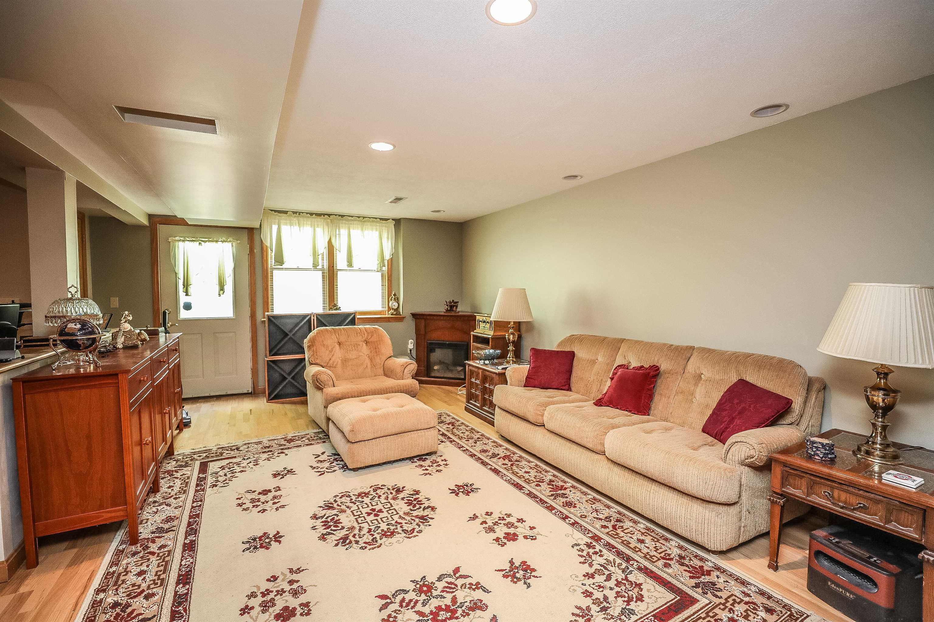 461 Old Street Road Peterborough, NH 03458 - Photo 23 of 30 Gallery Image 23