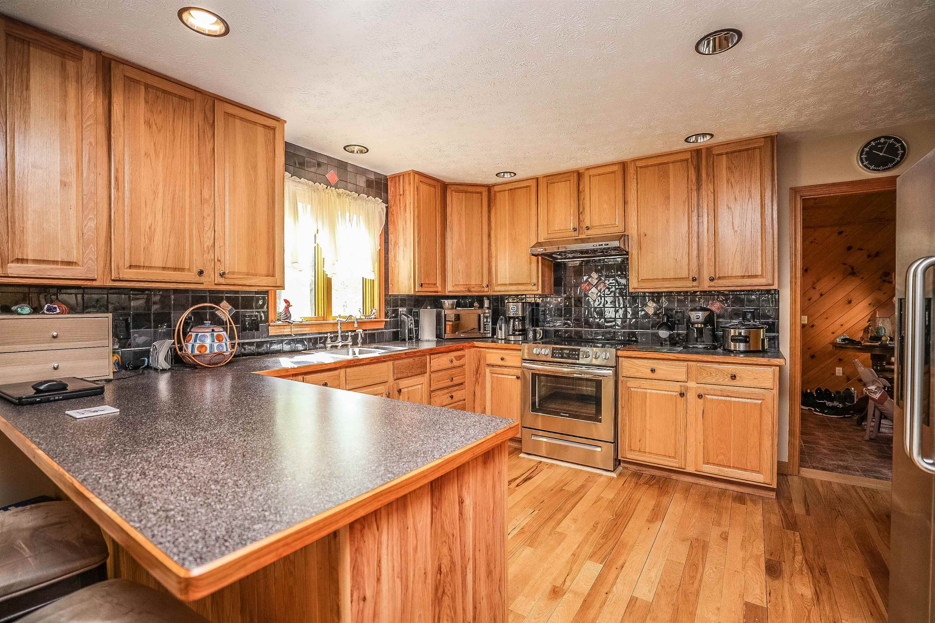 461 Old Street Road Peterborough, NH 03458 - Photo 7 of 30 Gallery Image 7