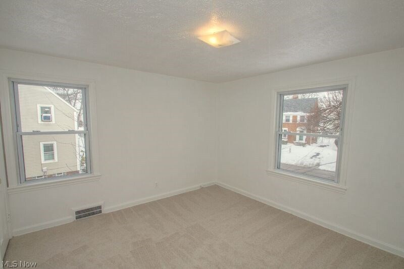 3618 Northcliffe Road Cleveland, OH 44118 - Photo 6 of 25