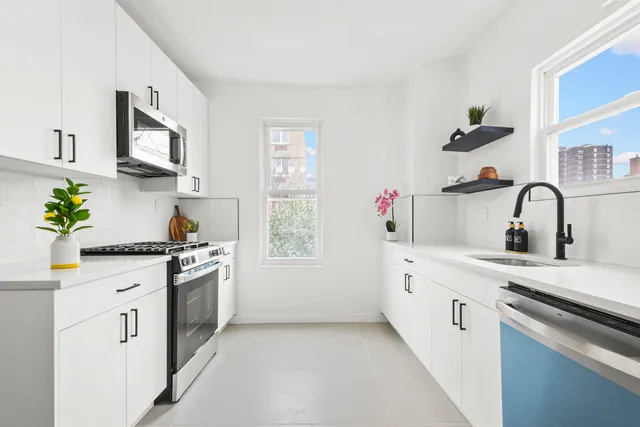 $890,000 | 292 Forrest Street, Jersey City, NJ 07304