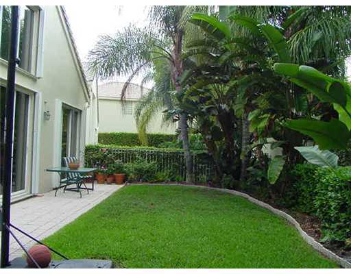 3370 Northwest 53rd Circle Boca Raton, FL 33496 - Photo 25 of 57 Yard - 2